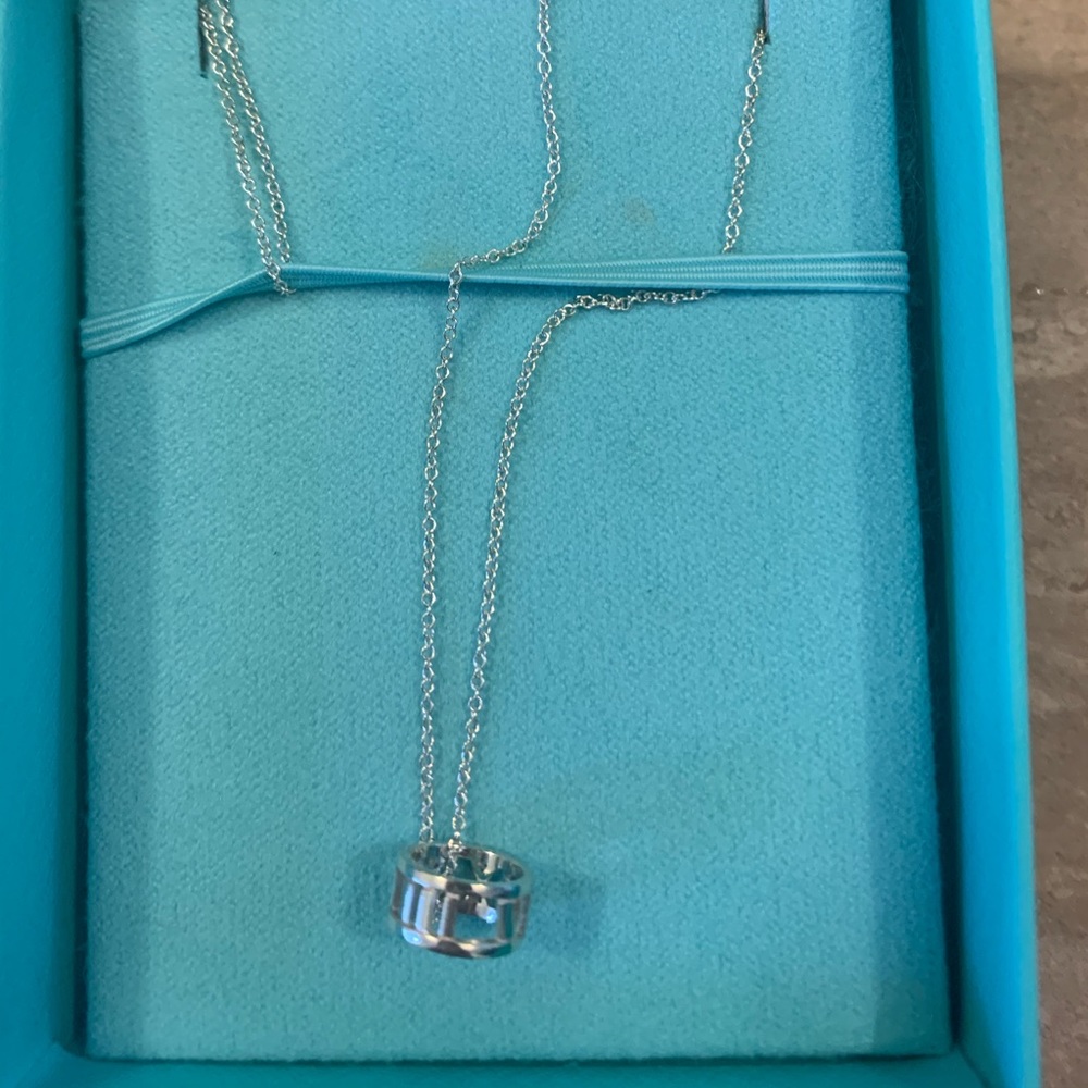 Tiffany Atlas Open Necklace never worn